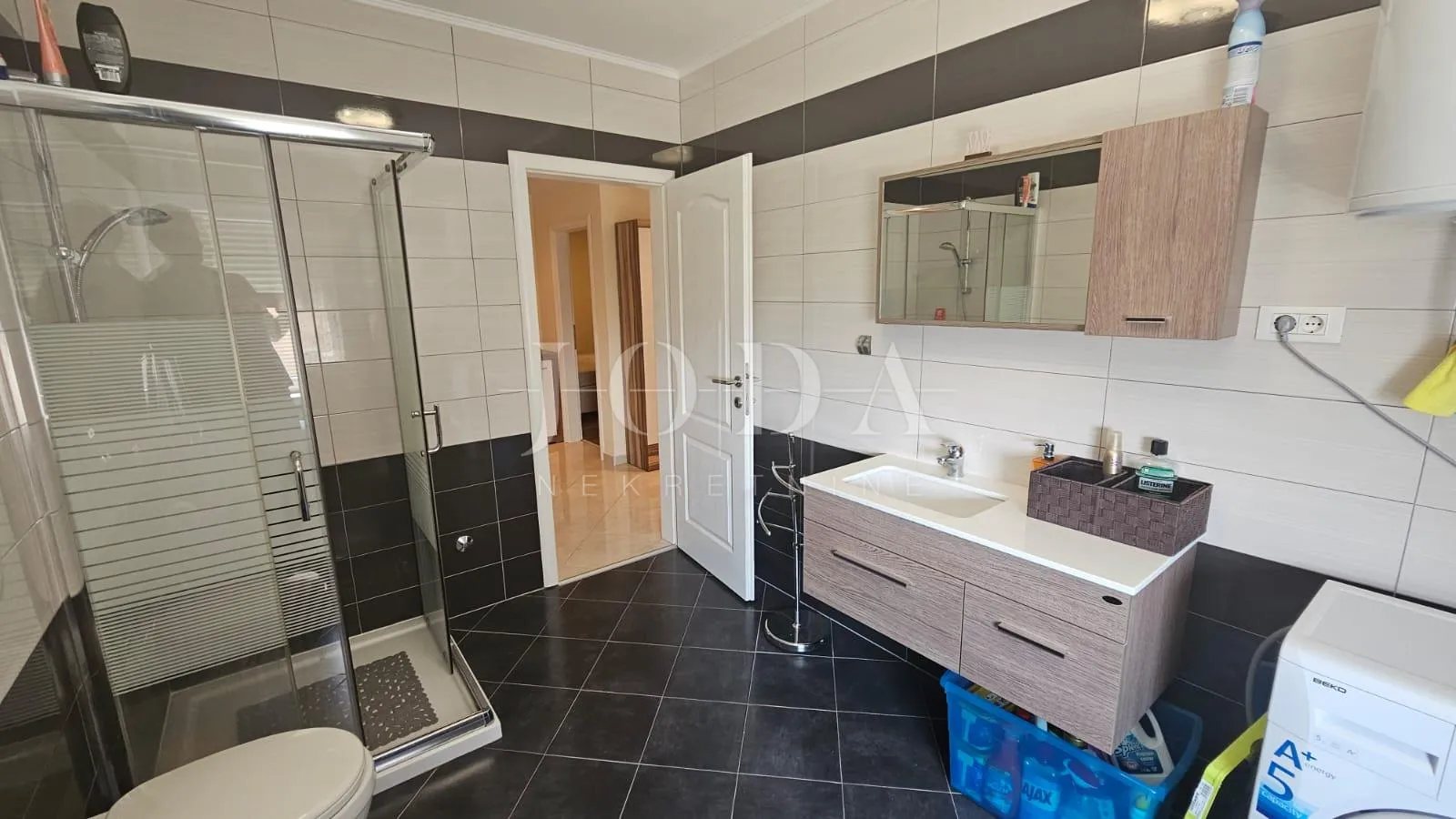 crikvenica apartman sa garažom - slika 8