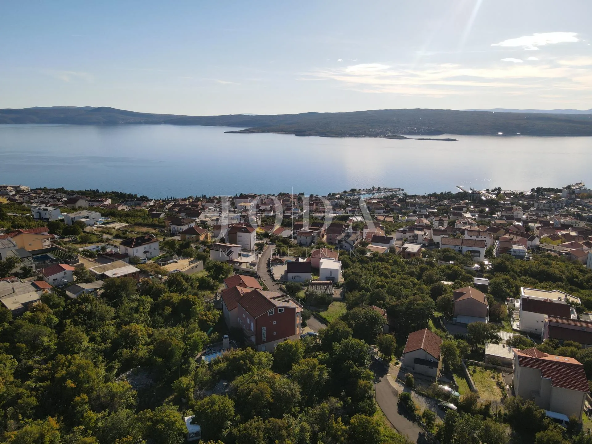 crikvenica velika etaža potpuno opremljena i namještena - slika 3