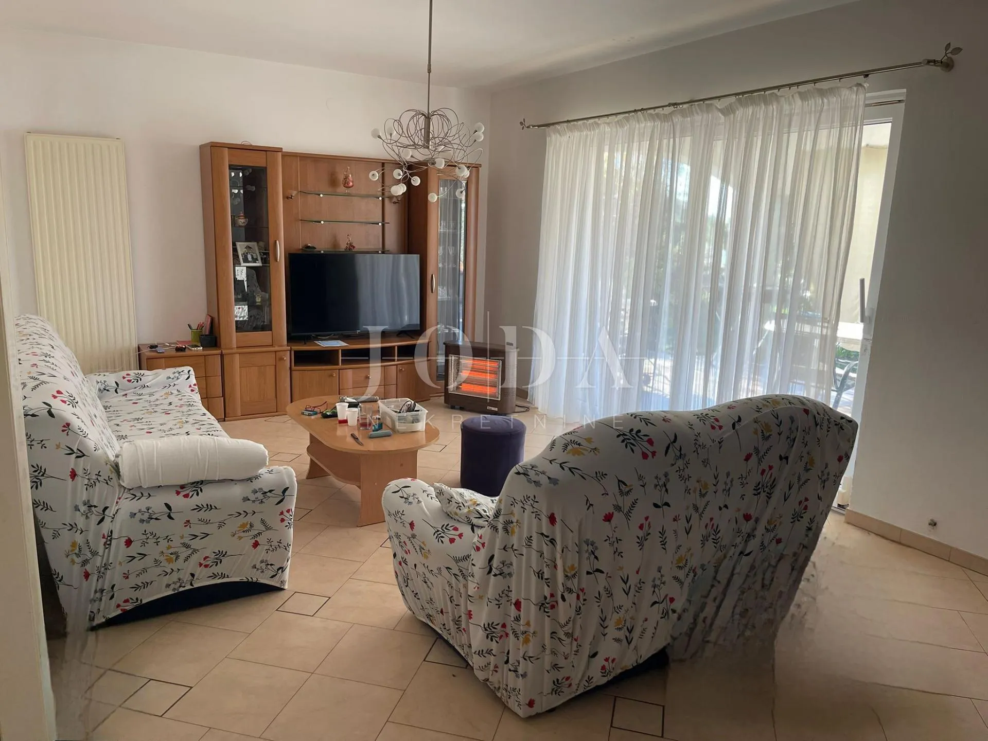 lijepa obiteljska kuća sa dva komforna stana,umag okolica - slika 5