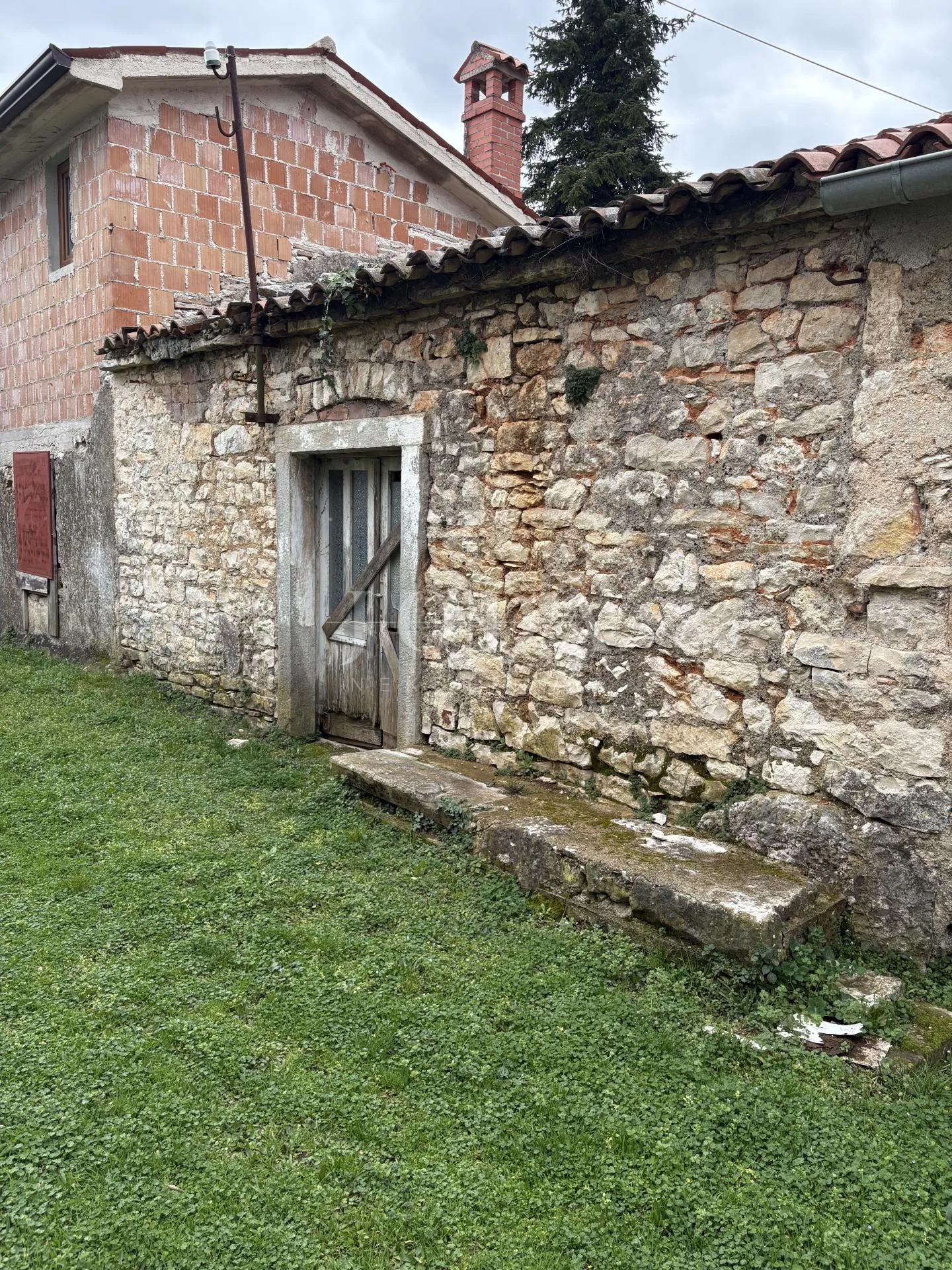 labin, okolica, pomoćni objekt za adaptaciju - slika 4