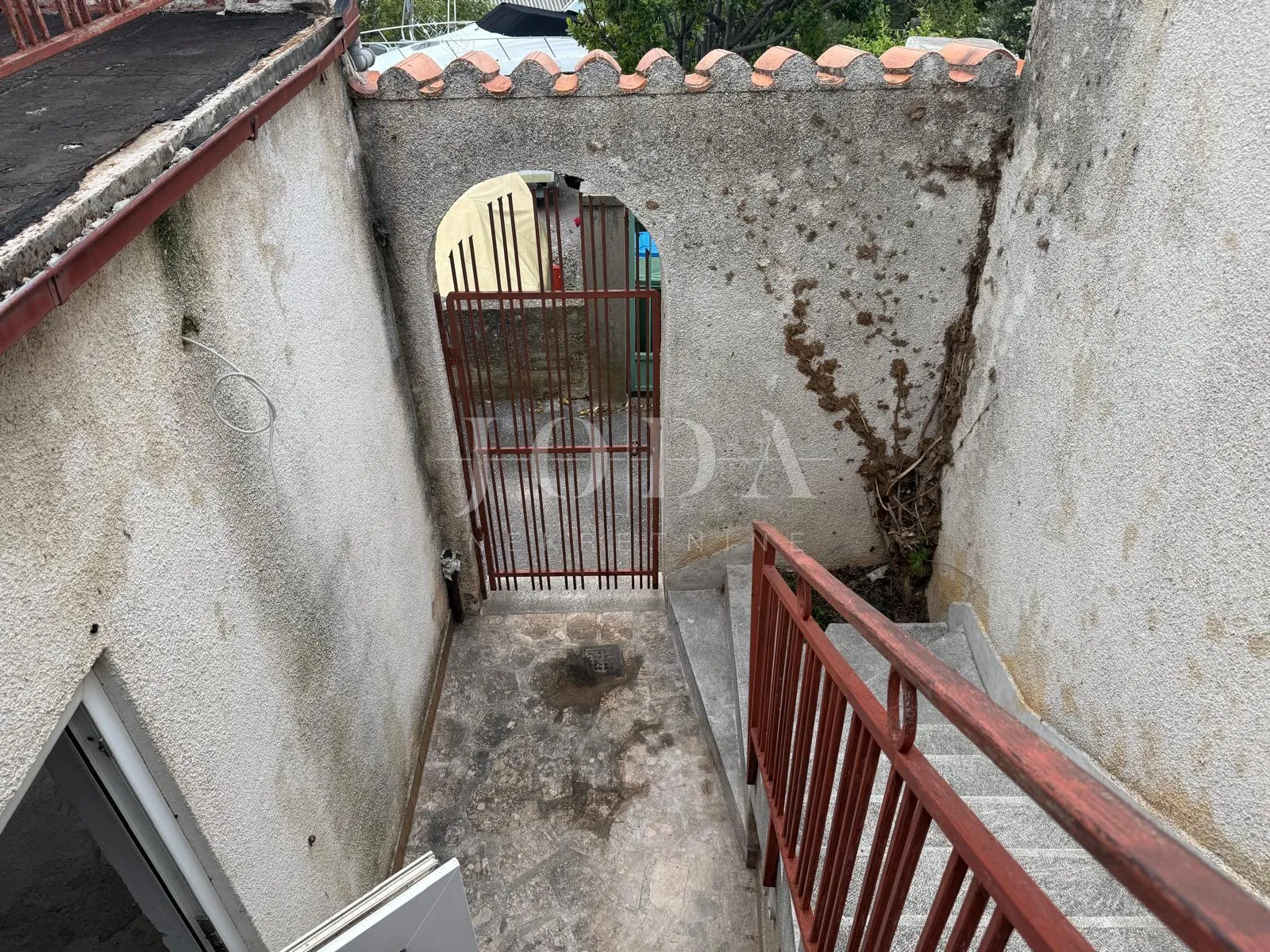 senj, kuća u nizu s terasom i pogledom na more - slika 16