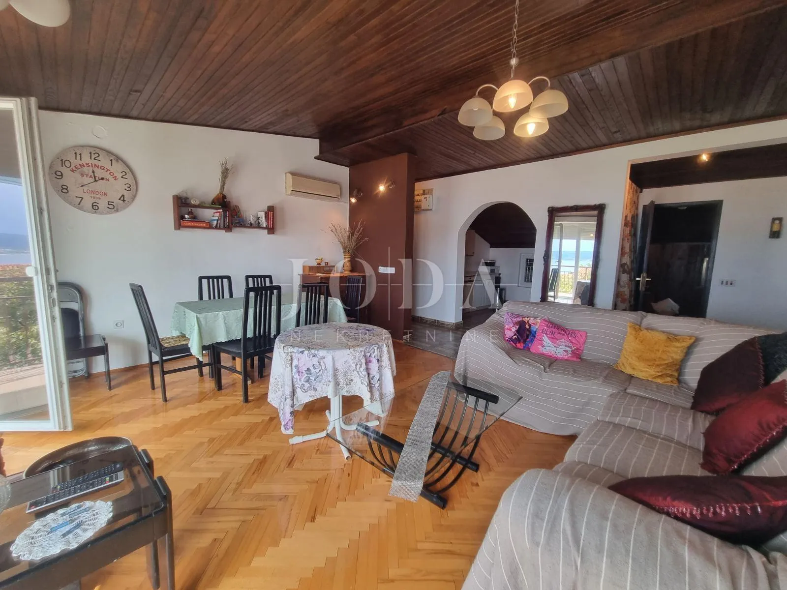crikvenica, stan sa garažom i okućnicom - slika 4