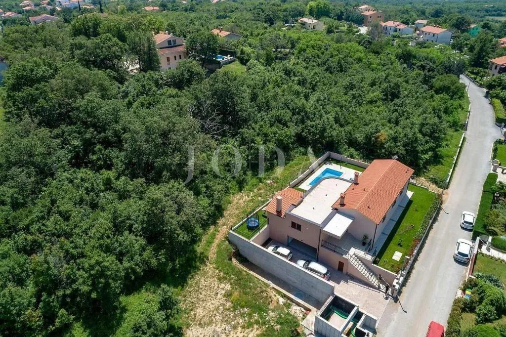 labin, villa sa bazenom na traženoj lokaciji - slika 12