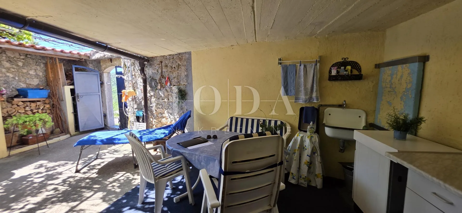 prodaja kuće bribir | balkon, parking, pogled na more - slika 25