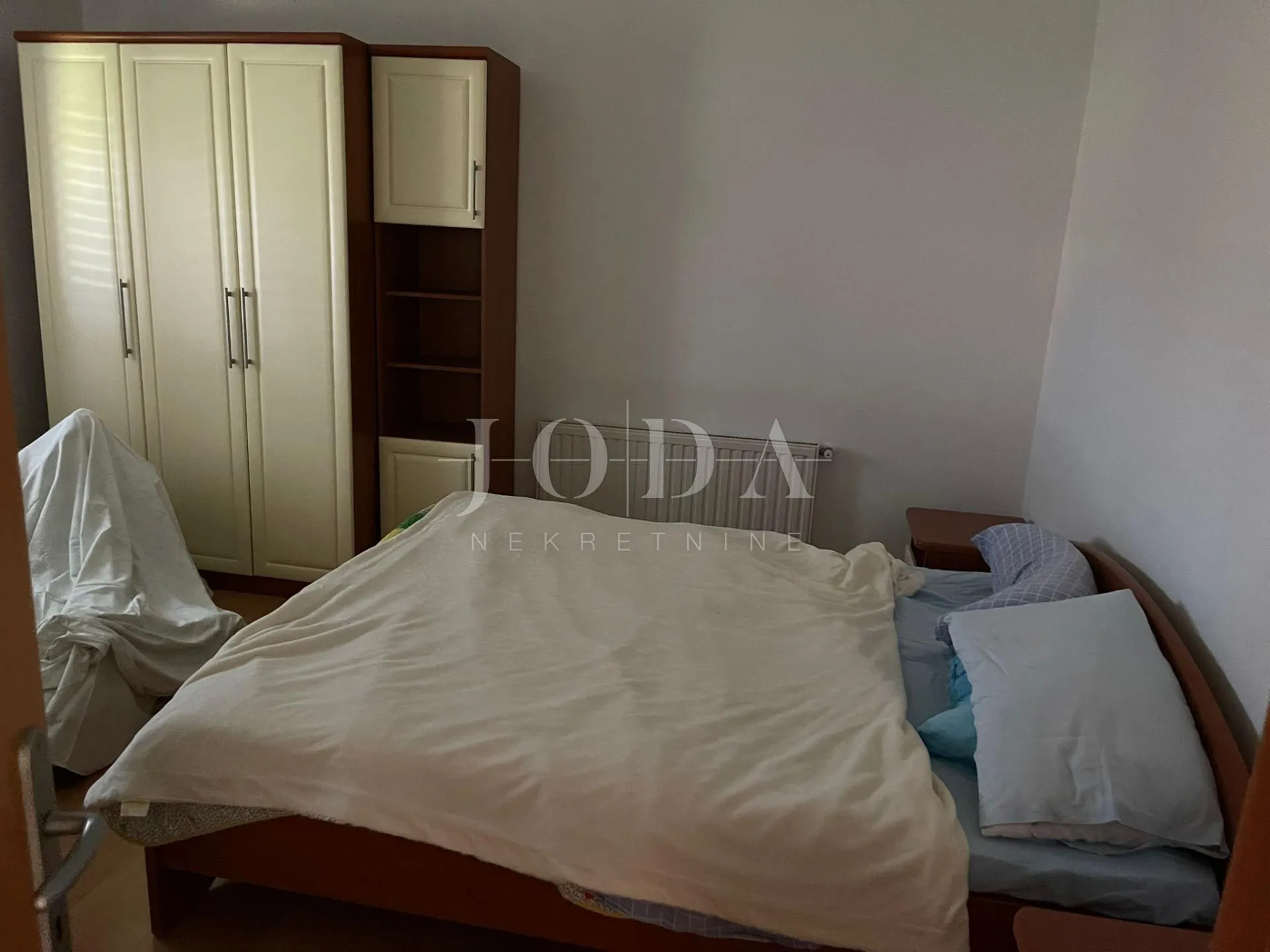 lijepa obiteljska kuća sa dva komforna stana,umag okolica - slika 14