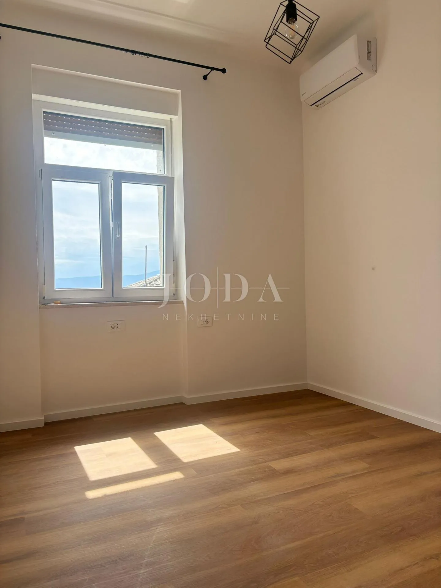 rijeka, kozala, novouređen dvosoban stan - slika 10