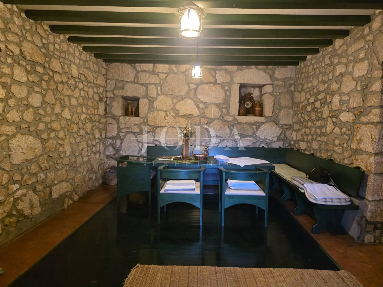 grižane, dvije kamene kuće sa okućnicom - slika 4
