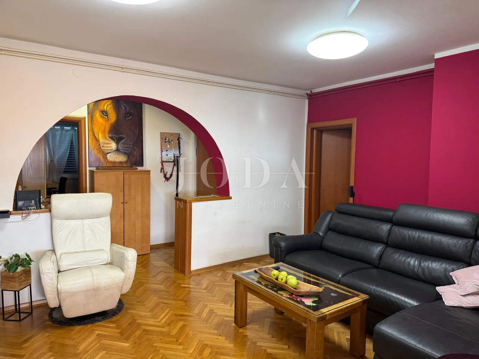 selce stan s pogledom - slika 5