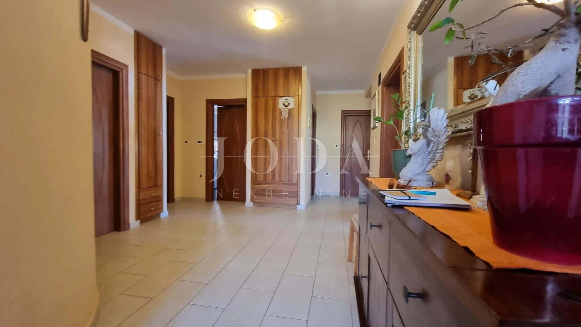 kostrena obiteljska kuća sa 4 stana - slika 14