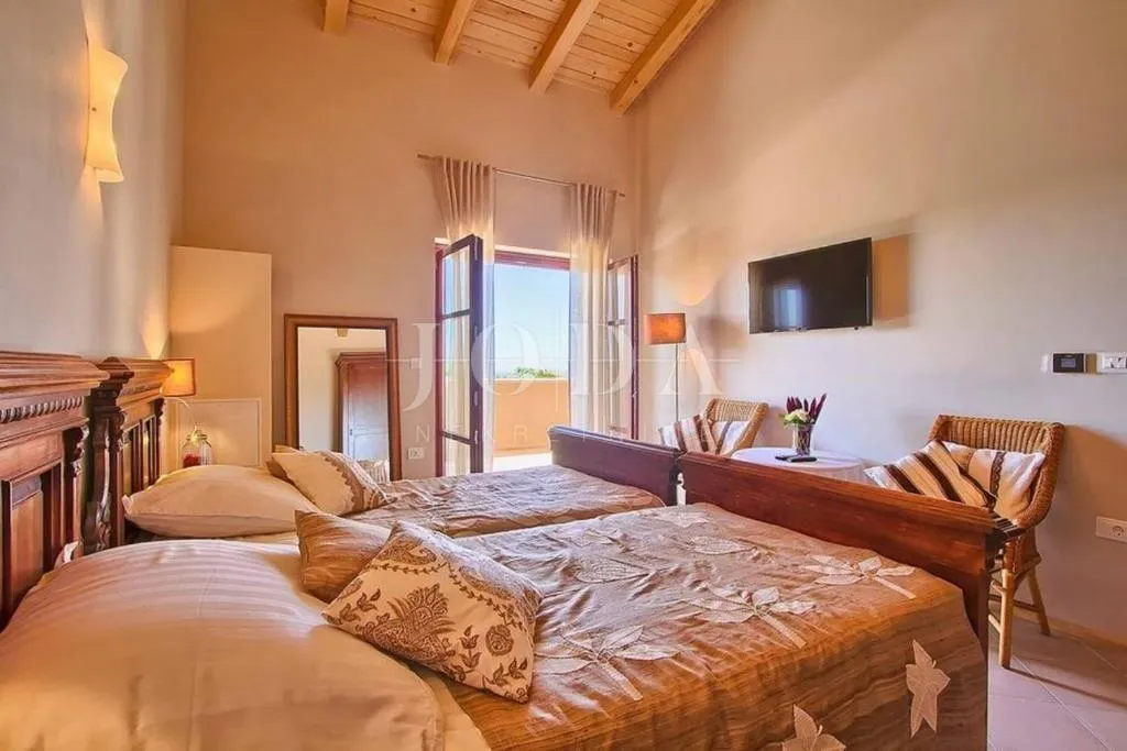 svetvinčenat, okolica, prekrasna villa sa bazenom - slika 38