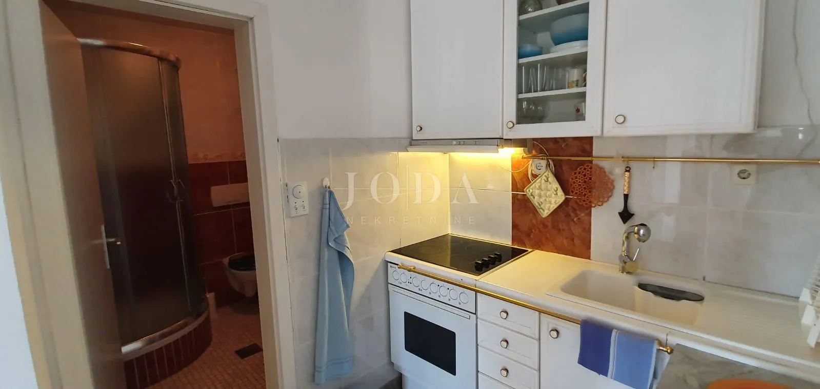 novi vinodolski, apartmanska kuća - slika 9