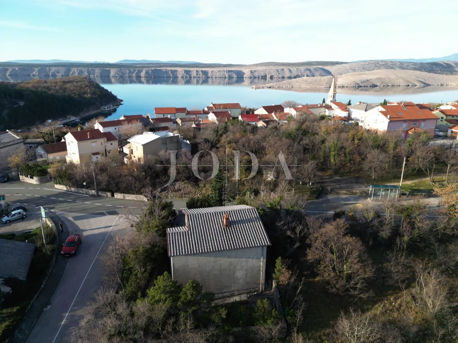 jadranovo kuća u centru - slika 7
