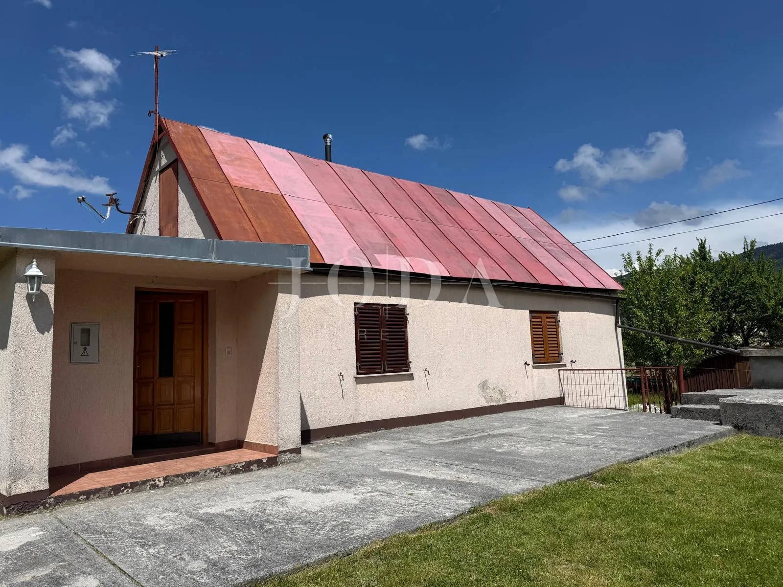 samostojeća prizemnica na mirnoj lokaciji s dodatnim objektom od 20 m² - slika 3