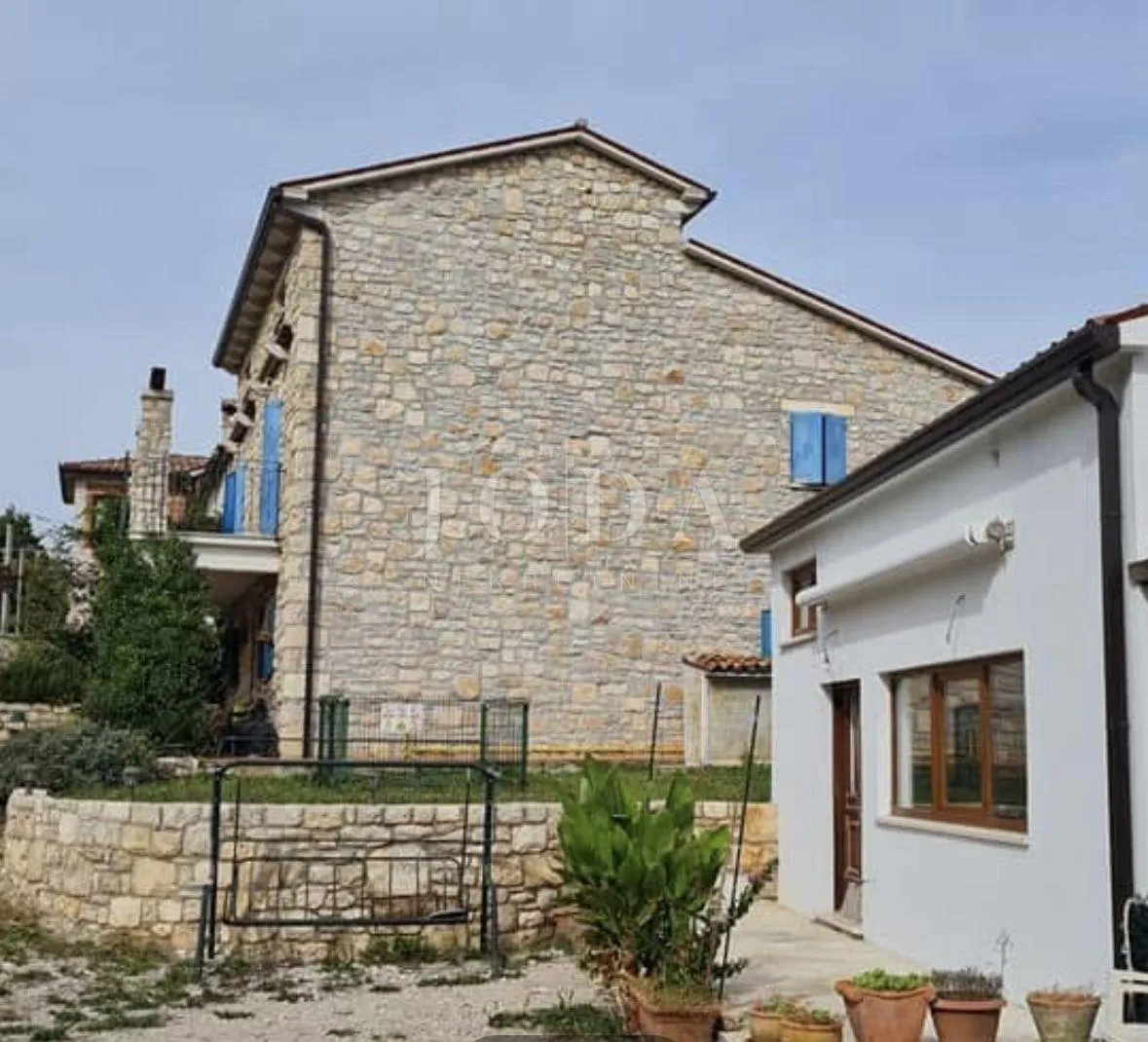 labin, okolica, kamena kuća sa bazenom - slika 2