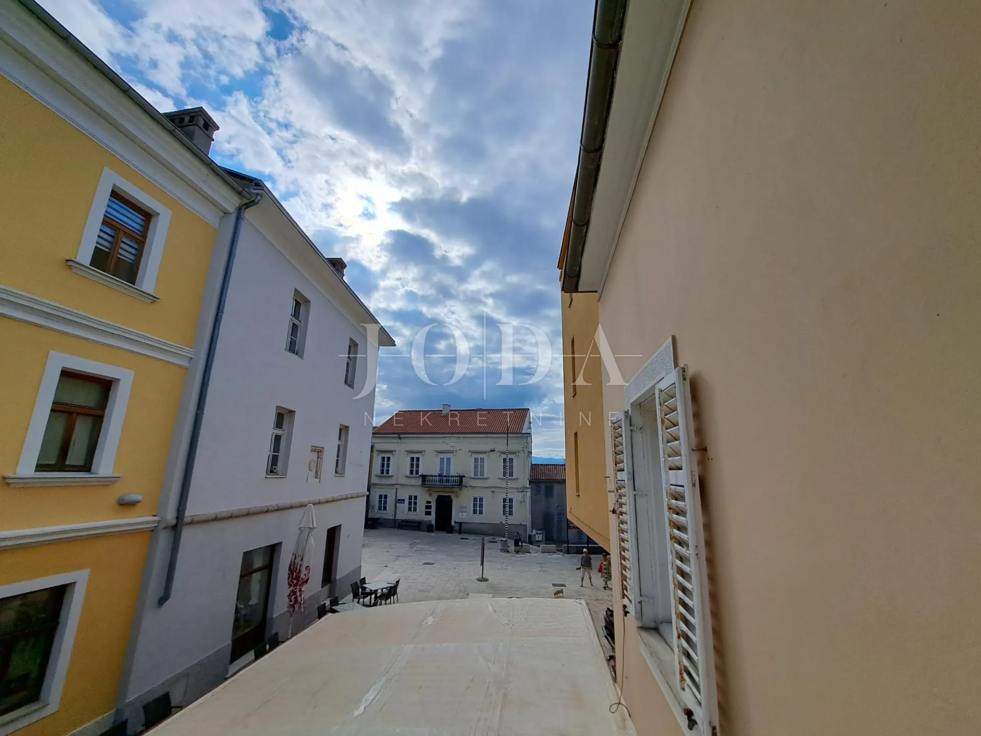 novi vinodolski, stambeno-poslovni objekt u centru grada - slika 10