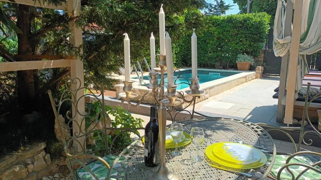 krnica, renovirana kamena villa sa bazenom - slika 4