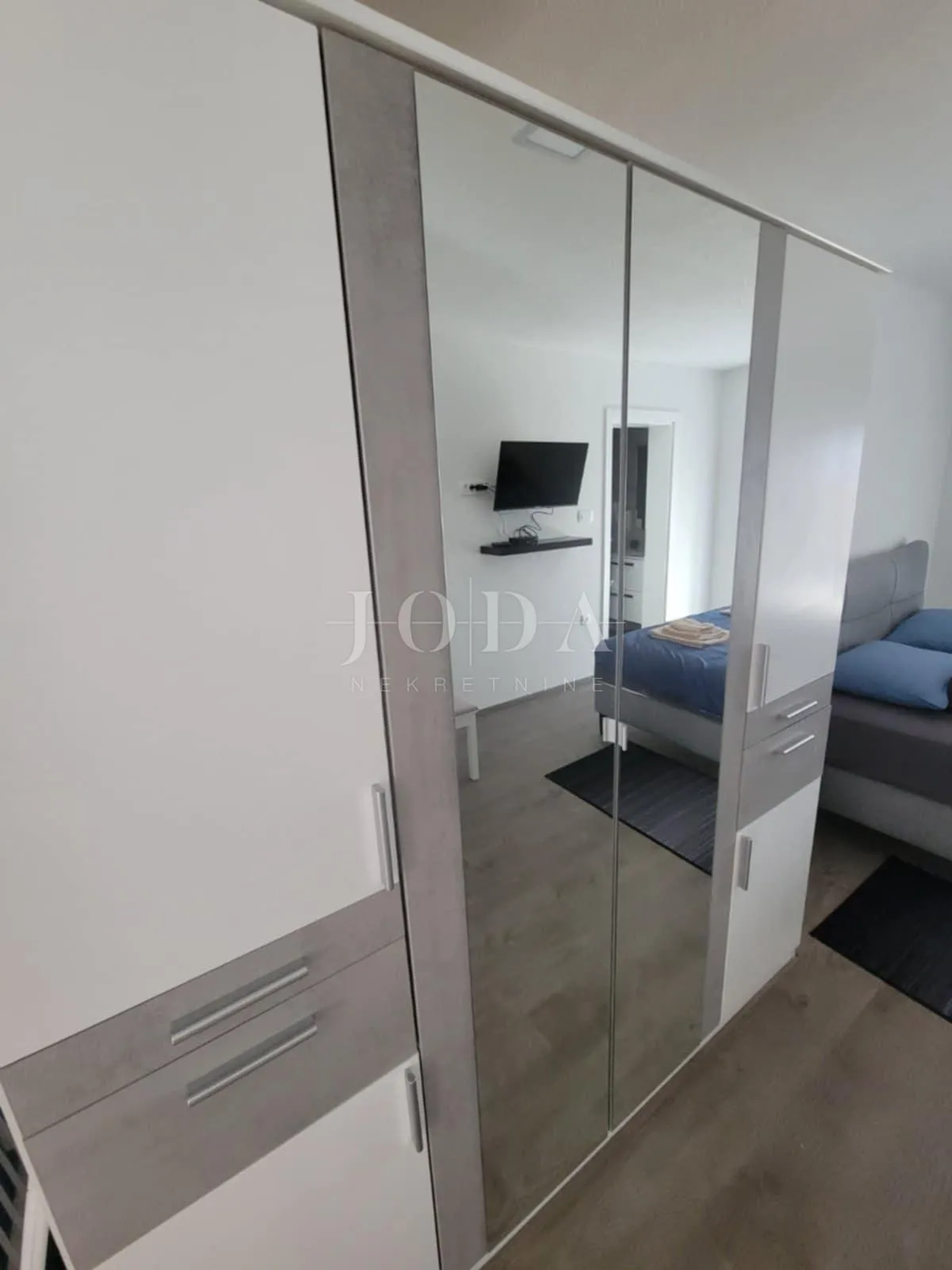 šilo kuća sa 3 apartmana - slika 32
