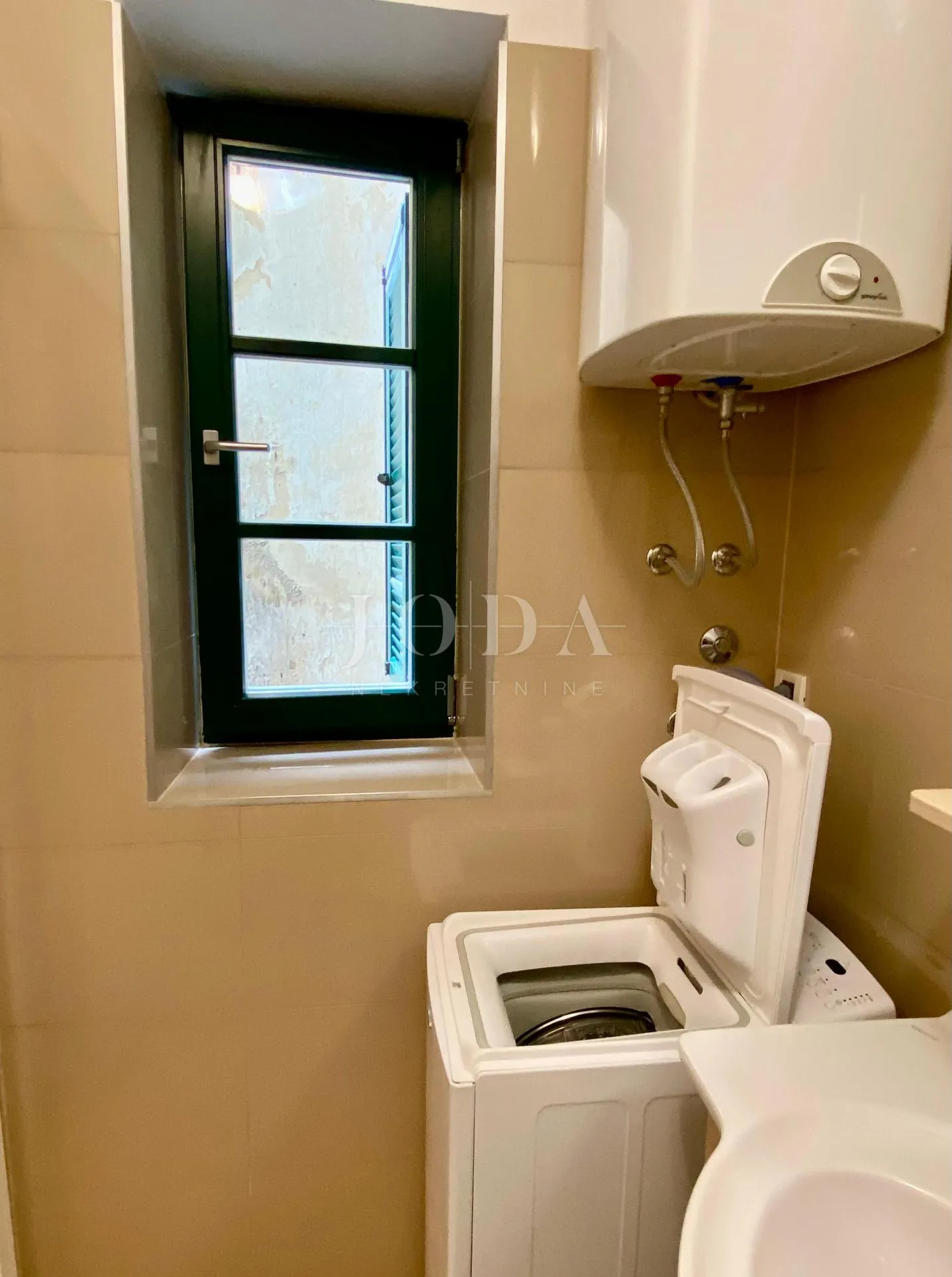 predivan stan 80 m od mora - slika 20