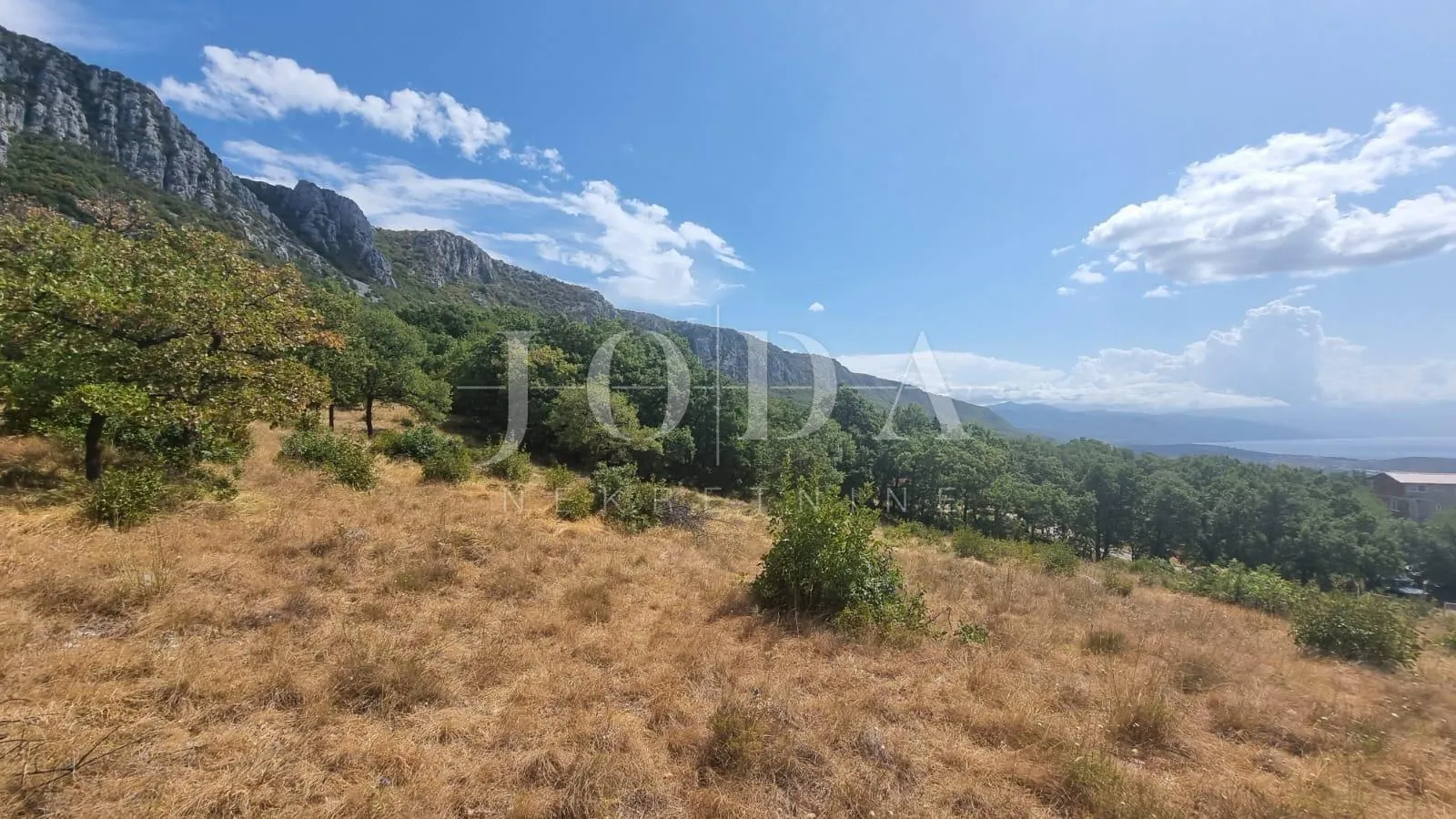 građevinsko zemljište 12000m2 u bribiru sa pogledom na more - slika 4