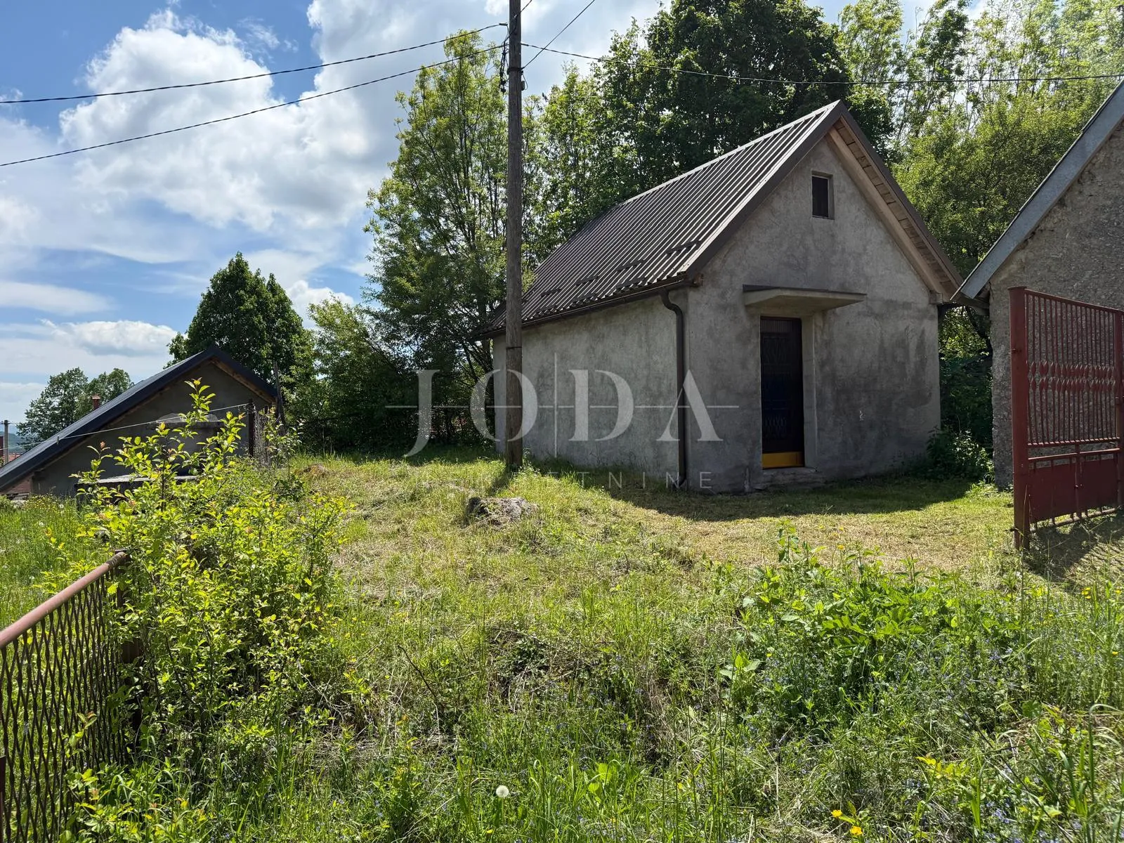 samostojeća prizemnica na mirnoj lokaciji s dodatnim objektom od 20 m² - slika 7