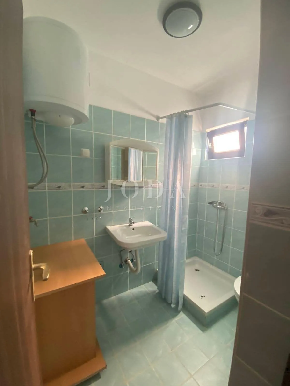 obiteljska kuća sa tri stana,poreč okolica - slika 7