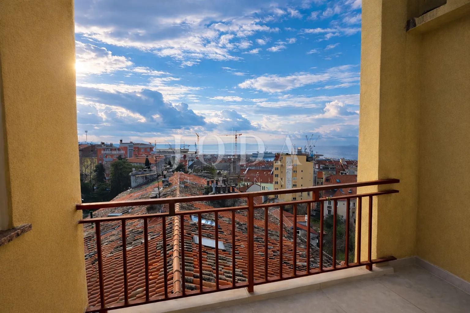rijeka dizajnerski stan u centru - slika 7