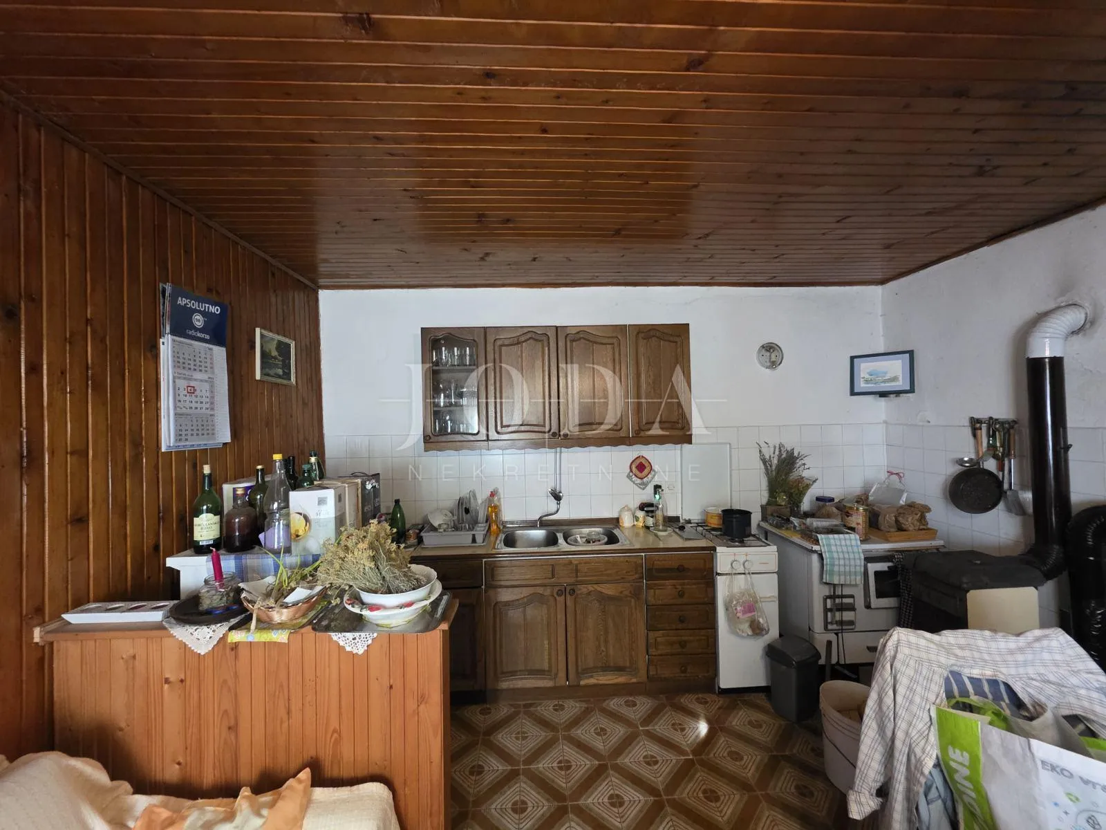 novi vinodolski, zaleđe, dvije kuće sa velikom okućnicom - slika 16