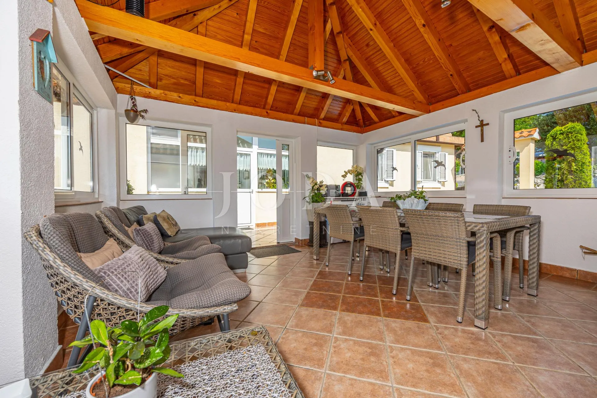 kuća sa 3000m2 zemljišta - slika 24