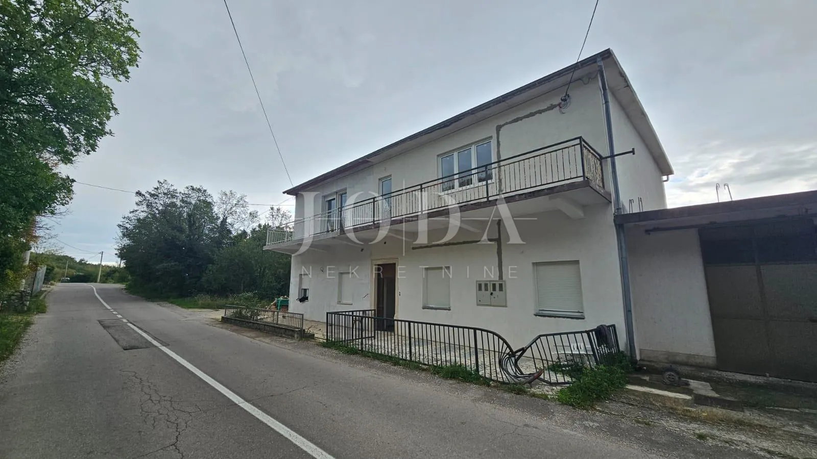 bribir stan na prodaju - slika 6