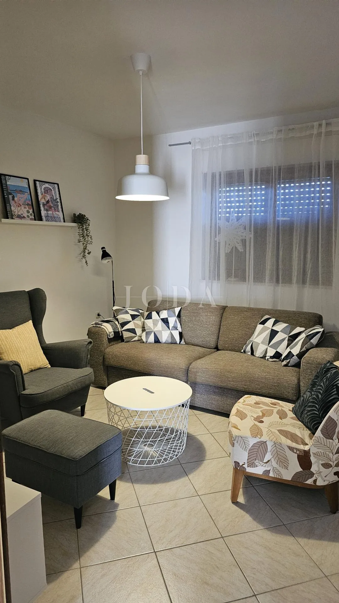 lijepa opremljena kuća sa 4 građ.parcele 4.200m2,loborika - slika 4
