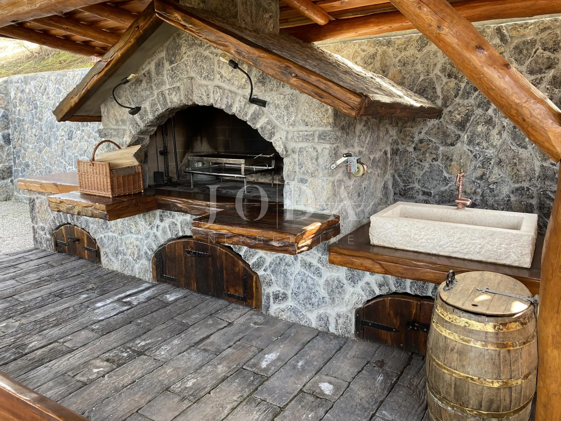 kupjak imanje na prodaju - slika 62