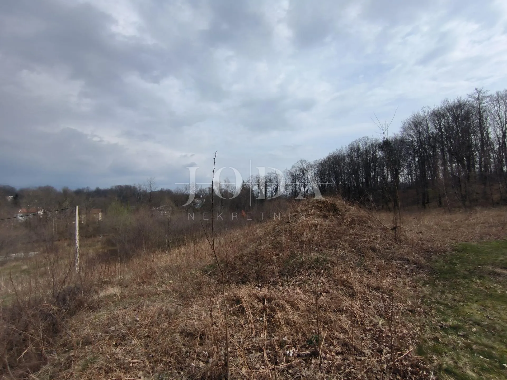 grobnik, teren - slika 6