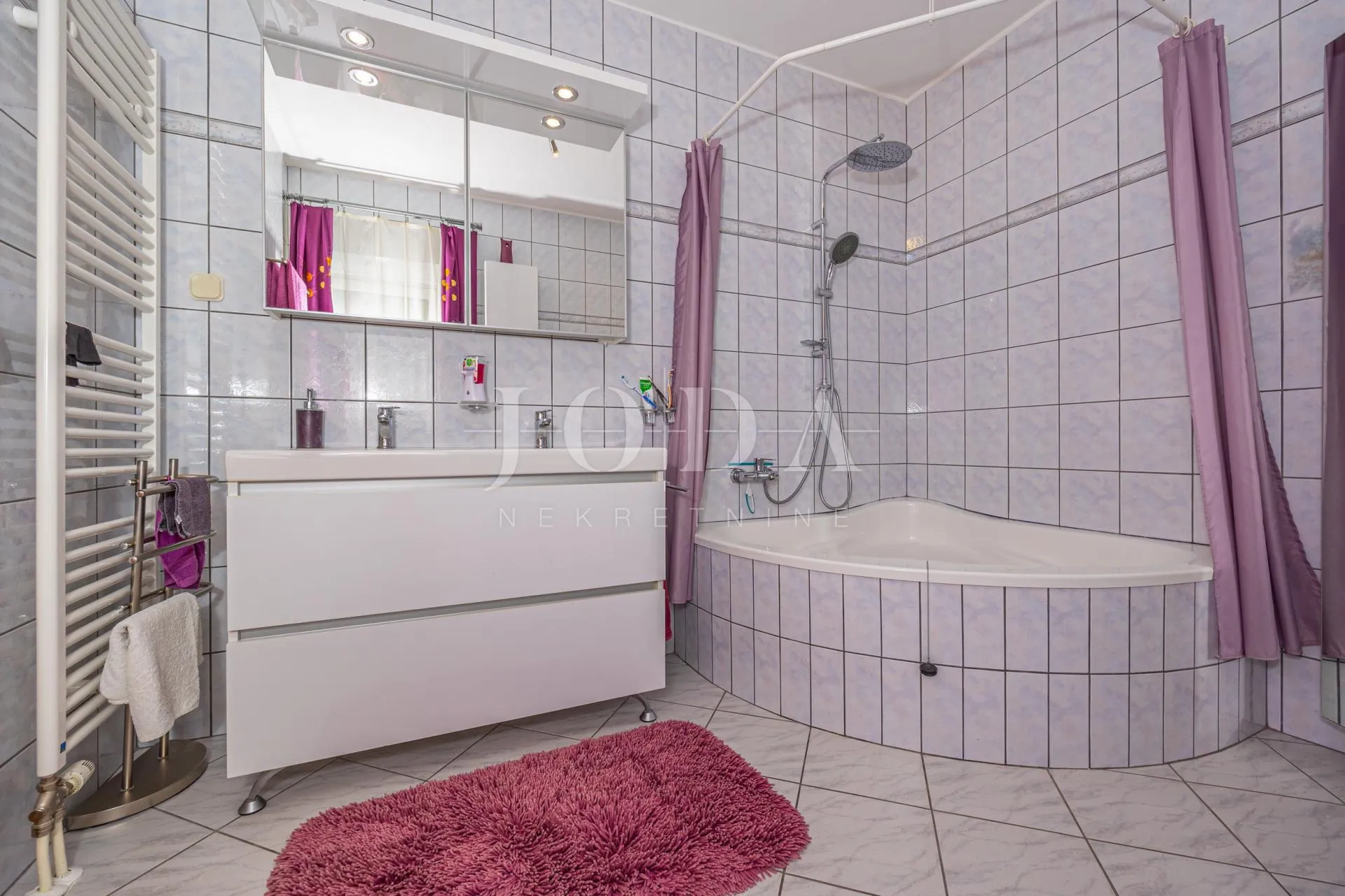 kuća sa 3000m2 zemljišta - slika 38