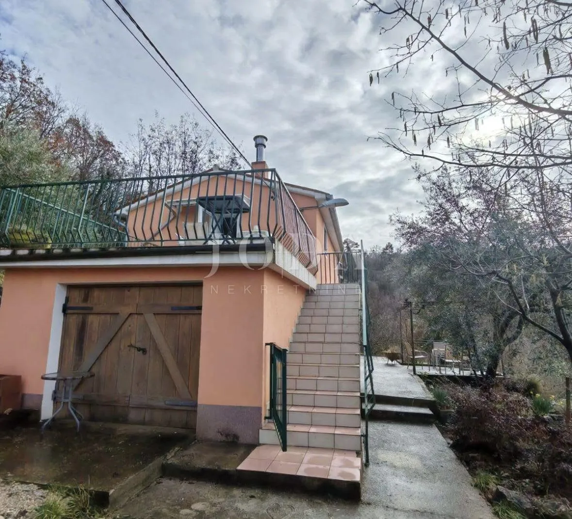 Labin, kuća u prirodi, u blizini centra