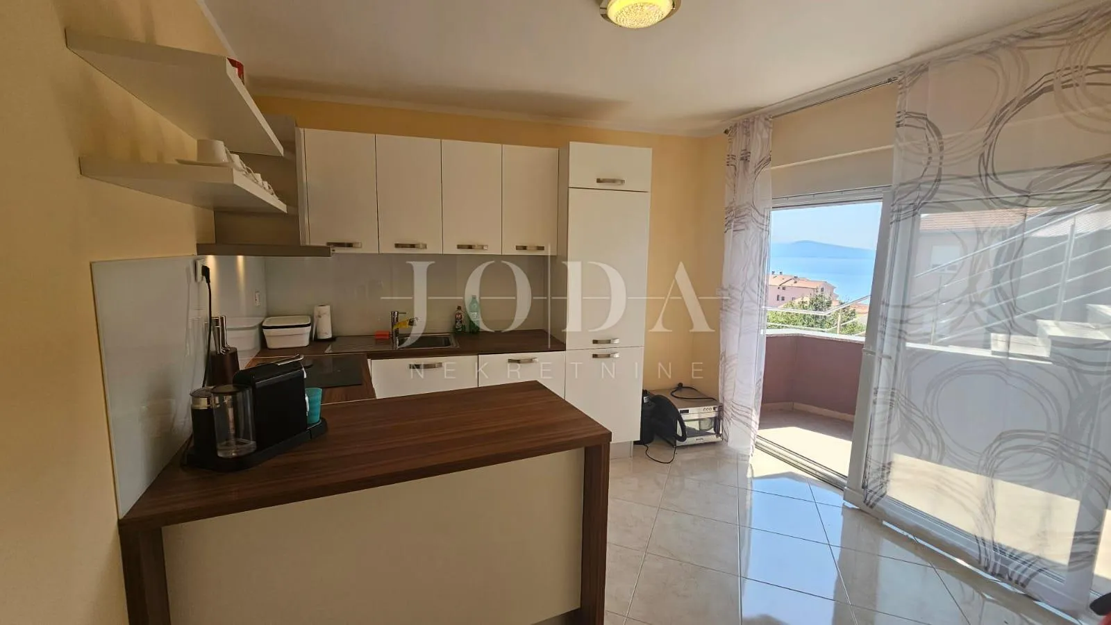crikvenica apartman sa garažom - slika 13