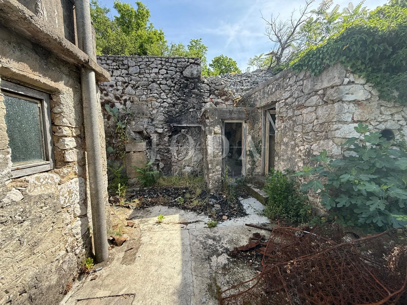 jadranovo – kuća s pogledom na more za adaptaciju - slika 9