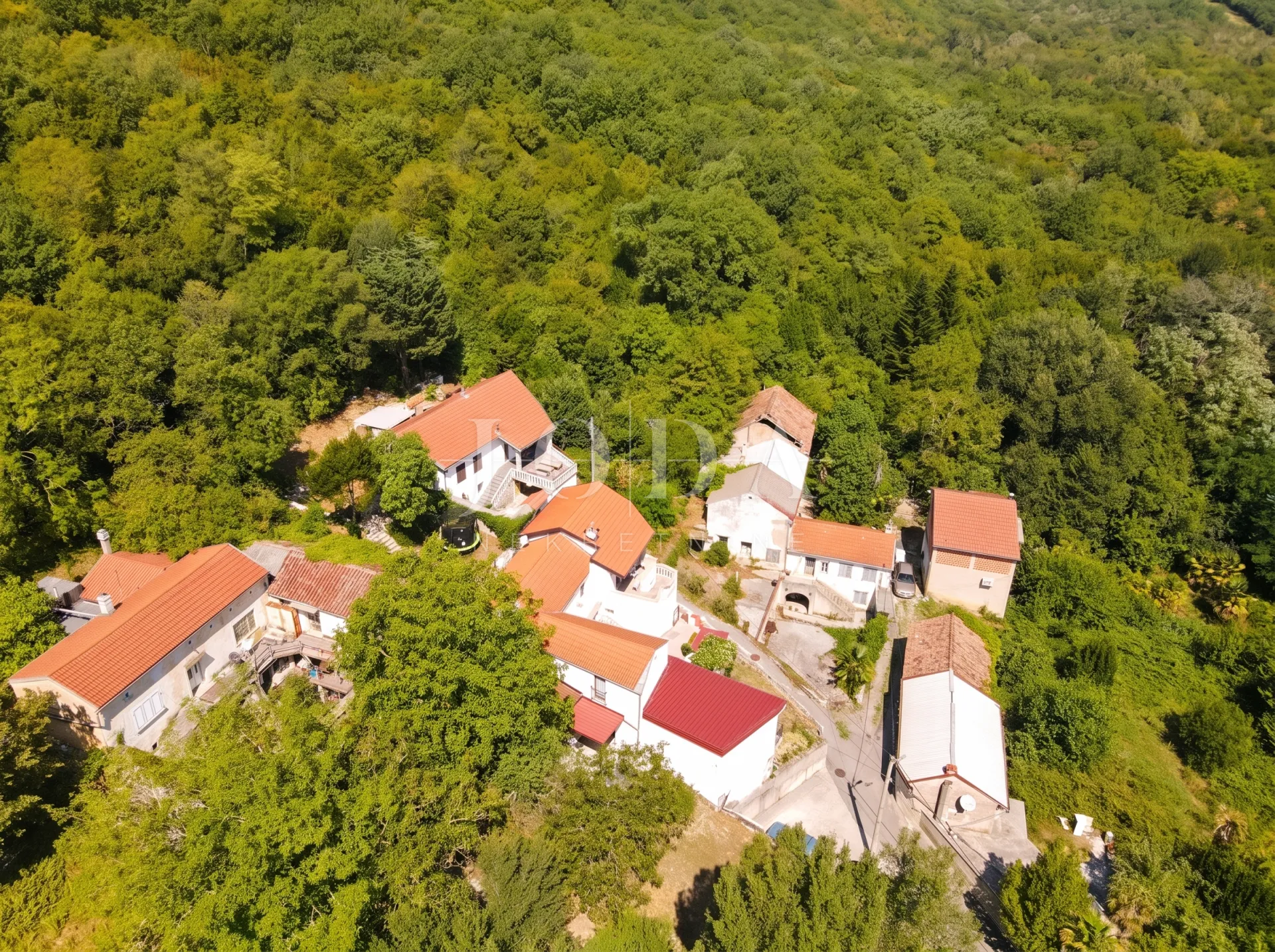 tribalj kuća - slika 29