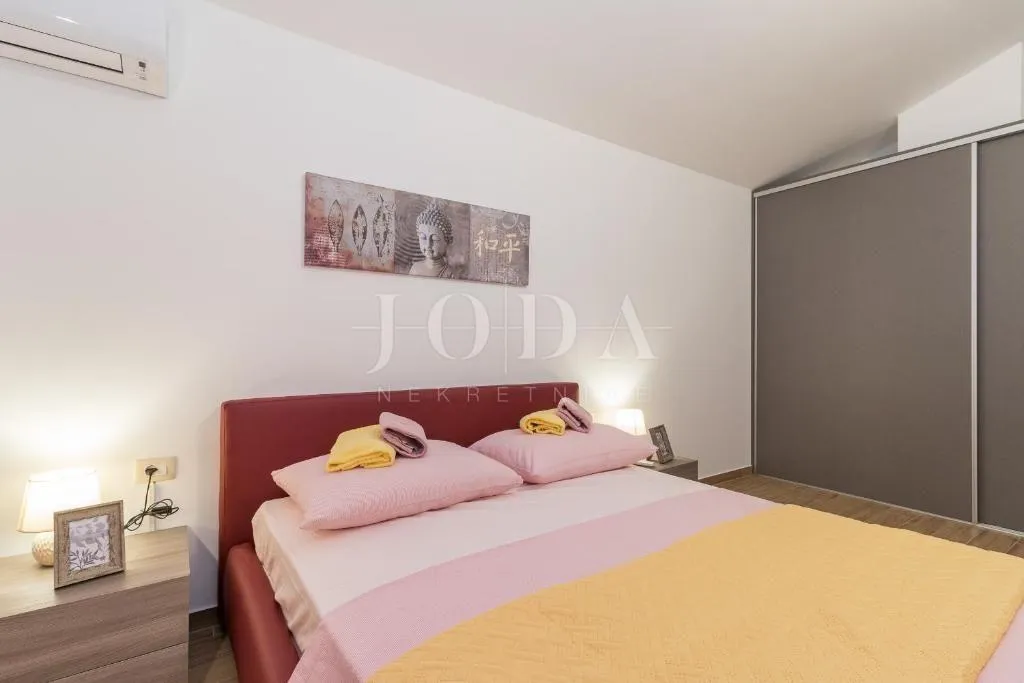 pula, villa sa bazenom i jacuzzijem - slika 41