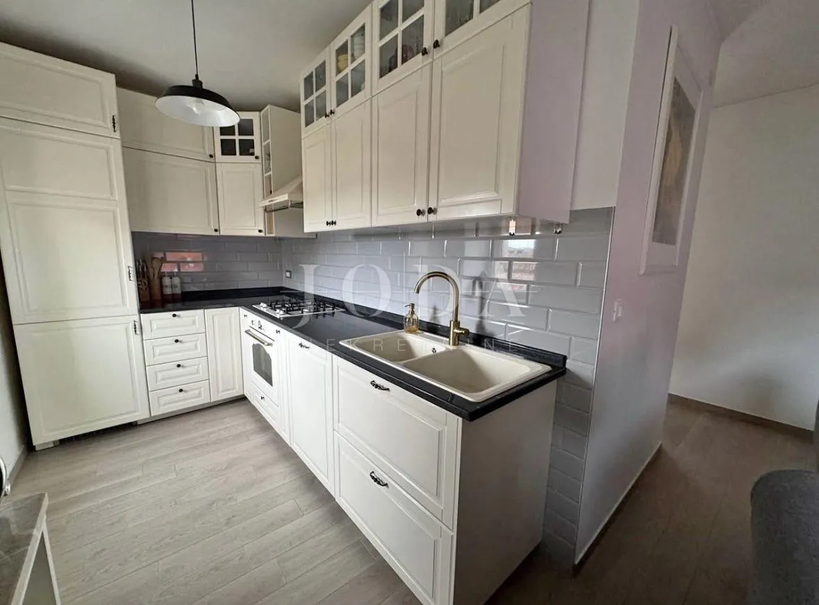 Pazin, okolica, stan u kući sa studio apartmanom - Trviž, Pazin