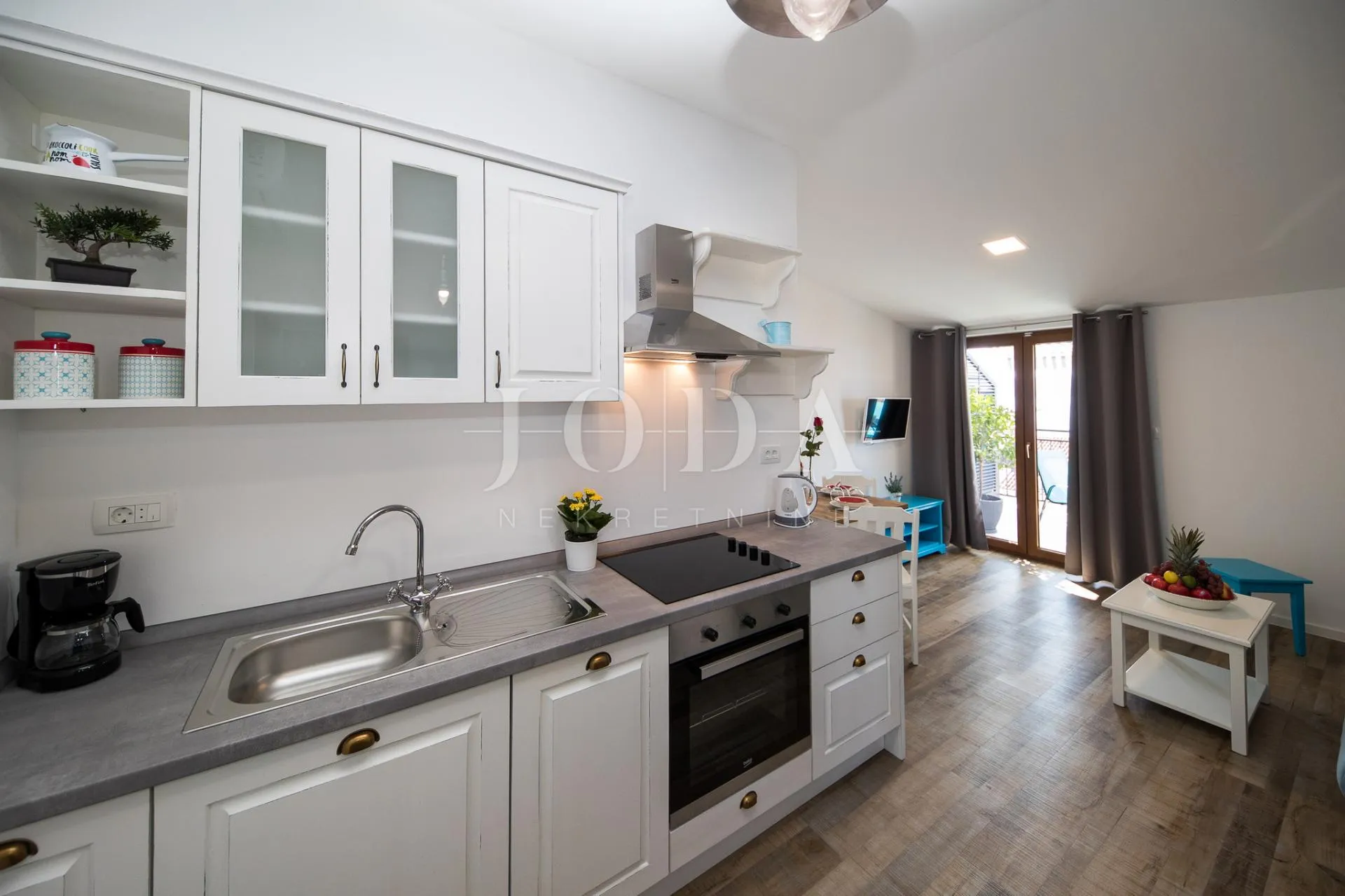crni mol penthaus dva apartmana - slika 27