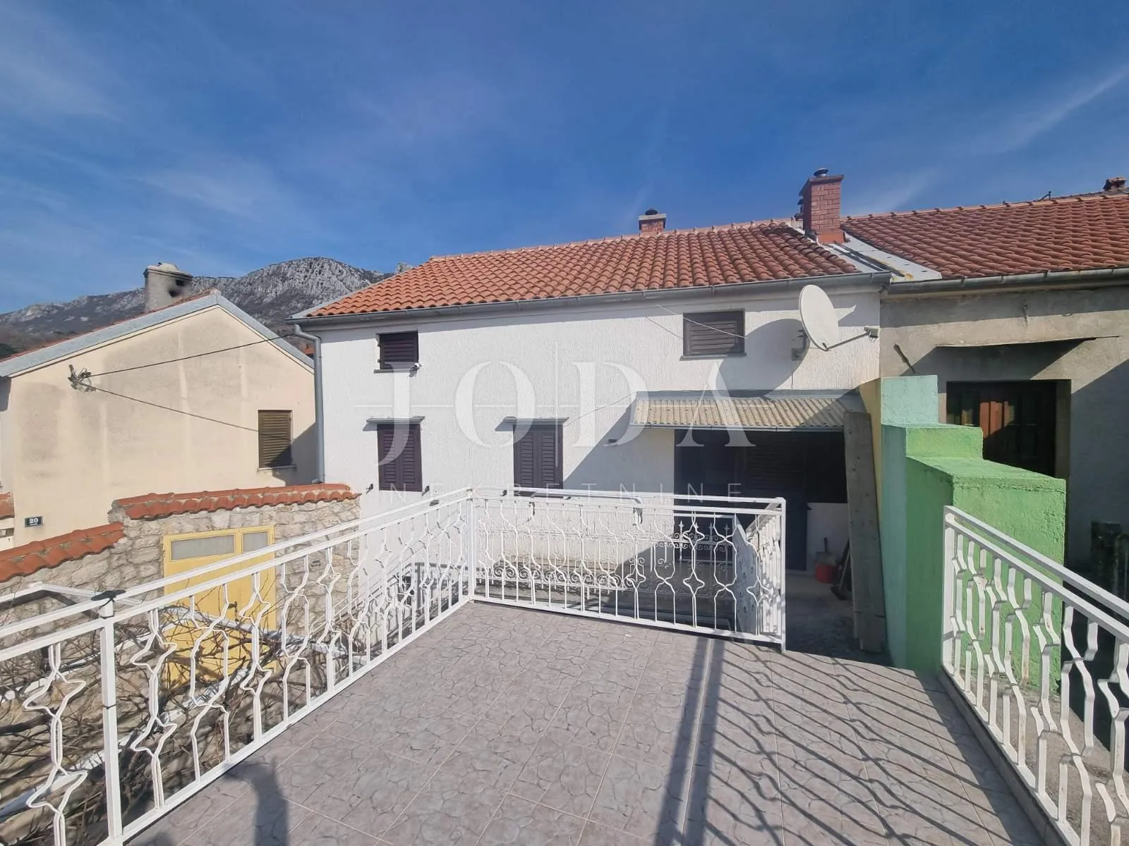 bribir, kuća sa dva stana - slika 3