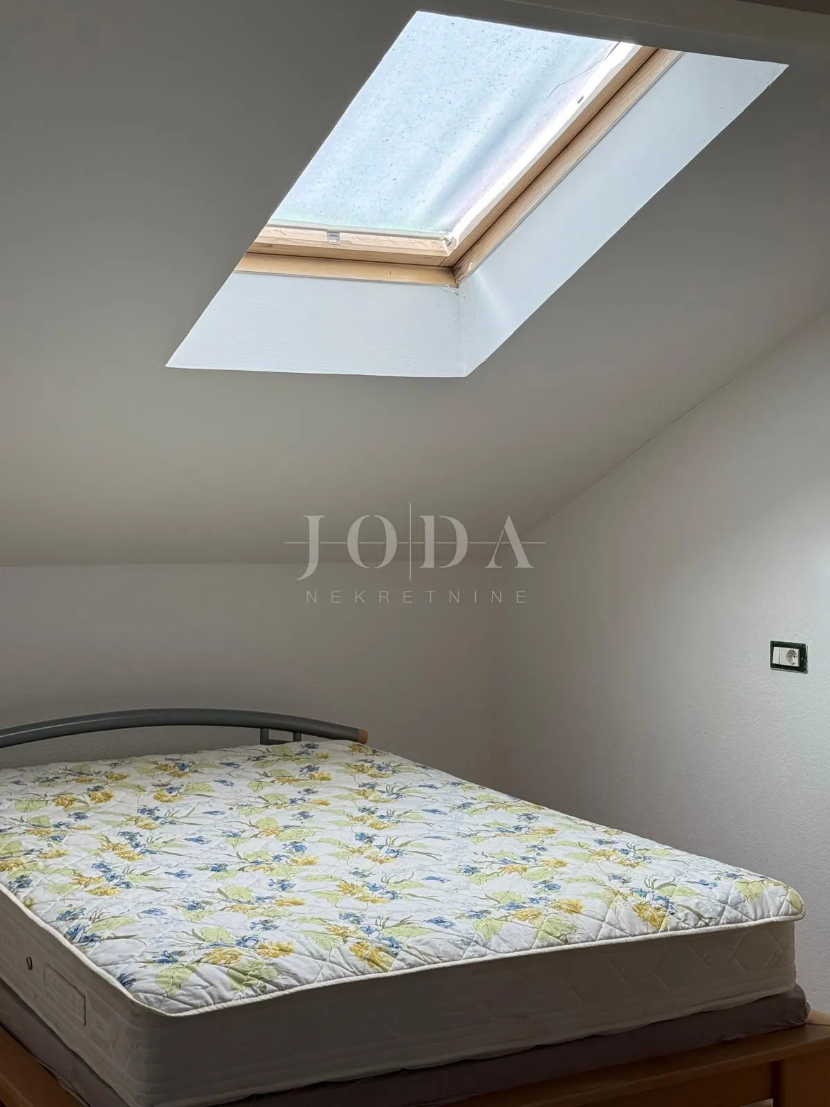 čavle - dvojna kuća s tri stambene jedinice - slika 43