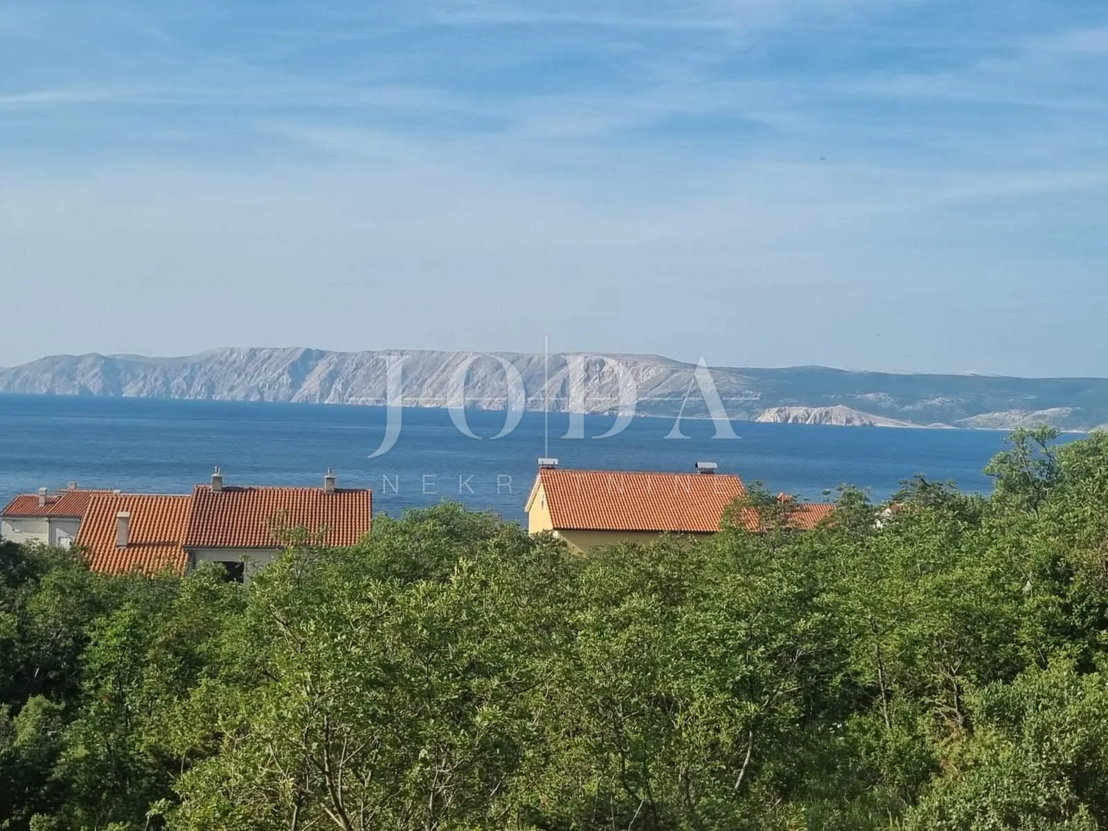 Novi Vinodolski, građevinski teren 1494m2 sa pogledom na more