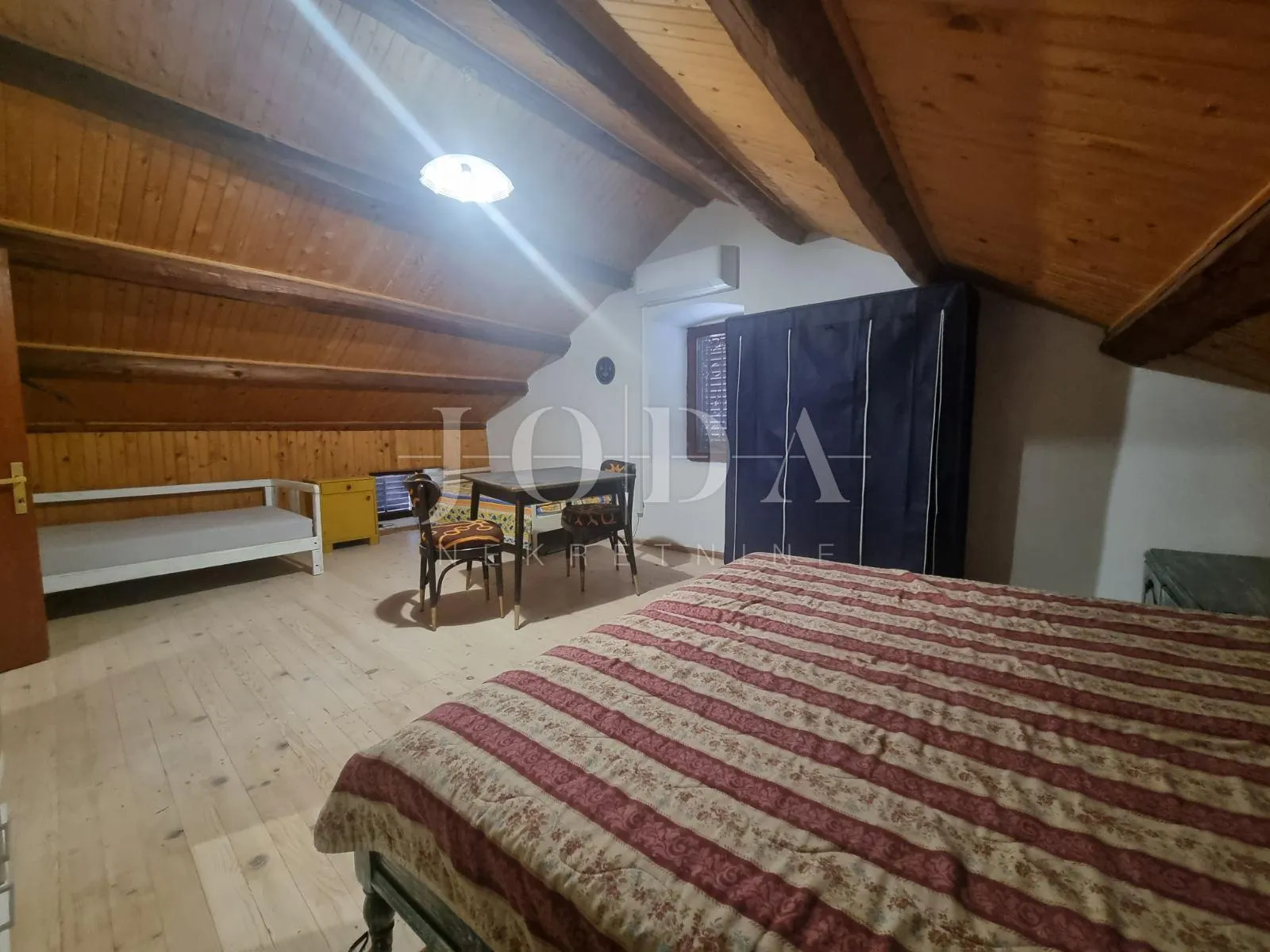 bribir, kuća sa dva stana - slika 16