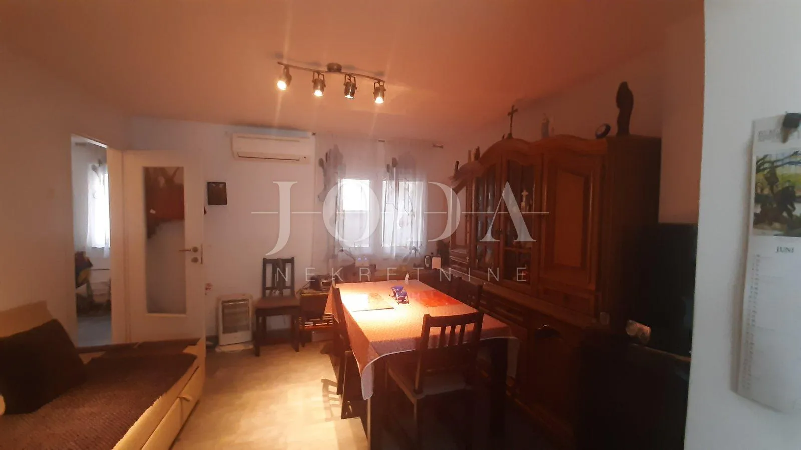 novi vinodolski, kuća u centru grada - slika 5