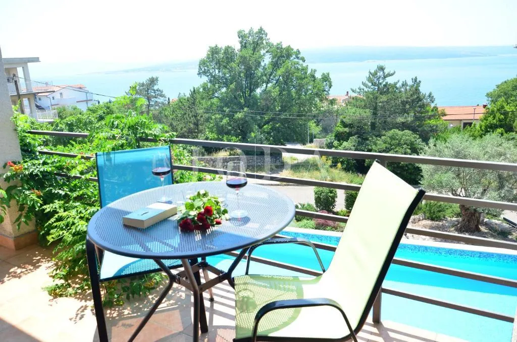 ekskluzivna nekretnina u crikvenici: 602 m², bazen, 7 apartmana, 250 m od mora - slika 23