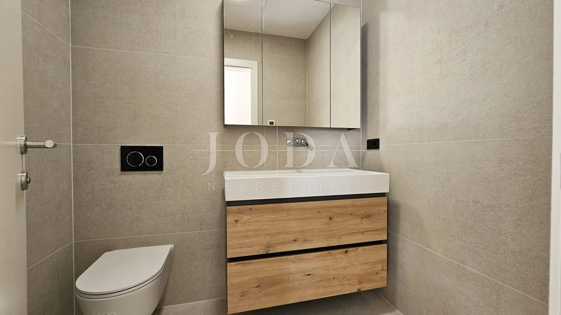 kantrida, luksuzni penthouse s panoramskom terasom i tri garažna mjesta - slika 40