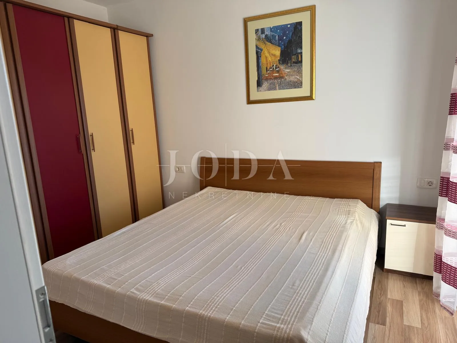 buzdohanj dvosobni stan u novijoj zgradi - slika 14