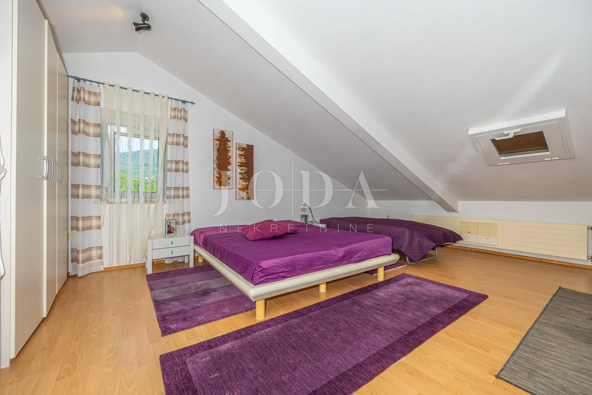 kuća sa 3000m2 zemljišta - slika 28