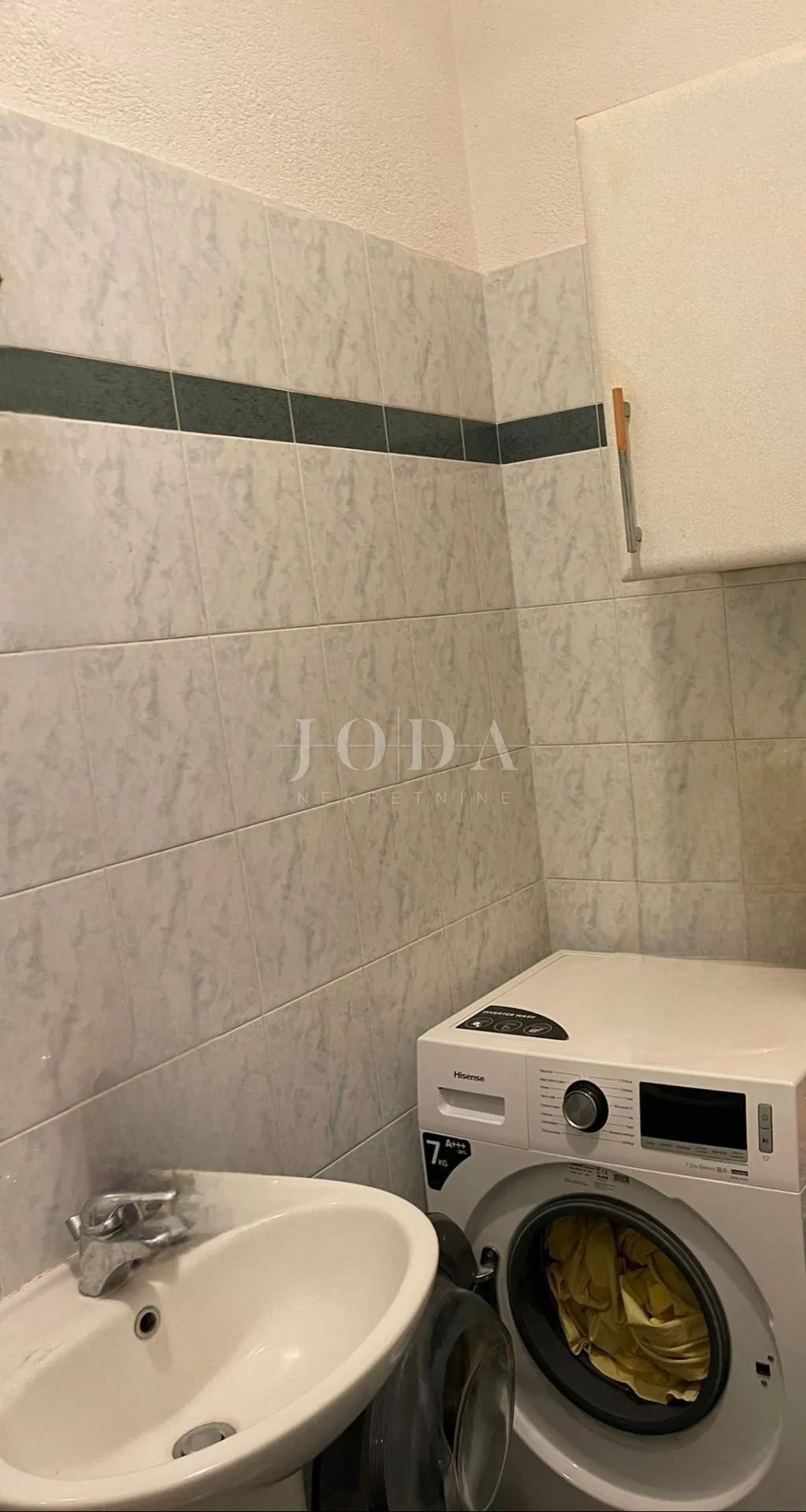 lijepa obiteljska kuća sa dva komforna stana,umag okolica - slika 11